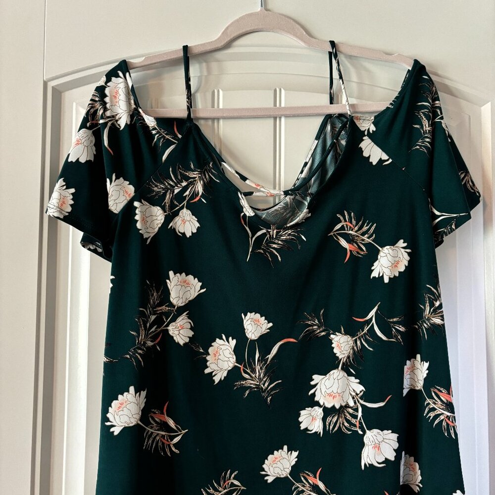 Pretty Stitch Fix Reversible Top
